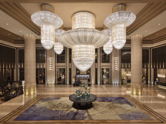 Фото Hilton Dalian