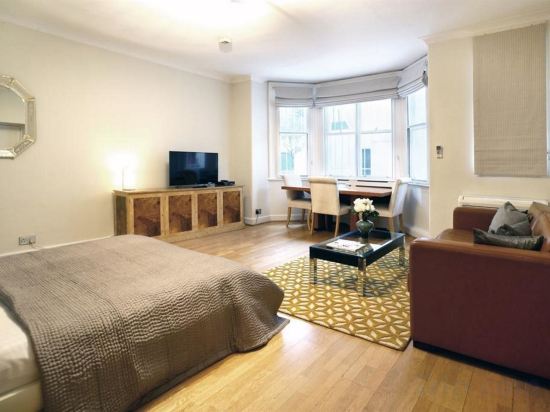 Фото Chesham Court