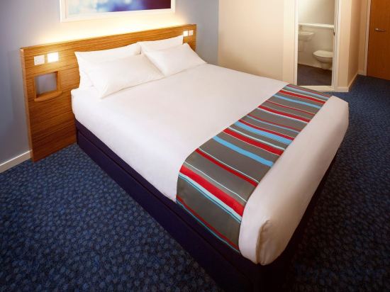 Фото Travelodge York Tadcaster