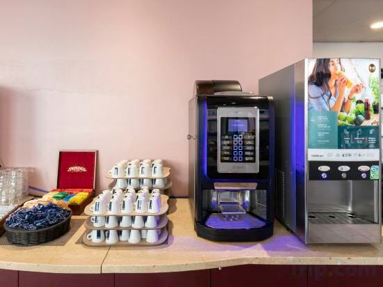 Фото B&B Hotel Roma Tuscolana San Giovanni