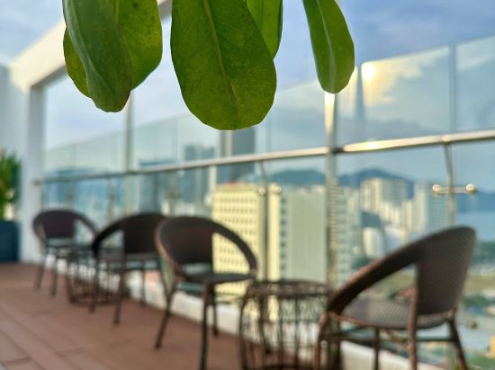 Фото Century Hotel Da Nang