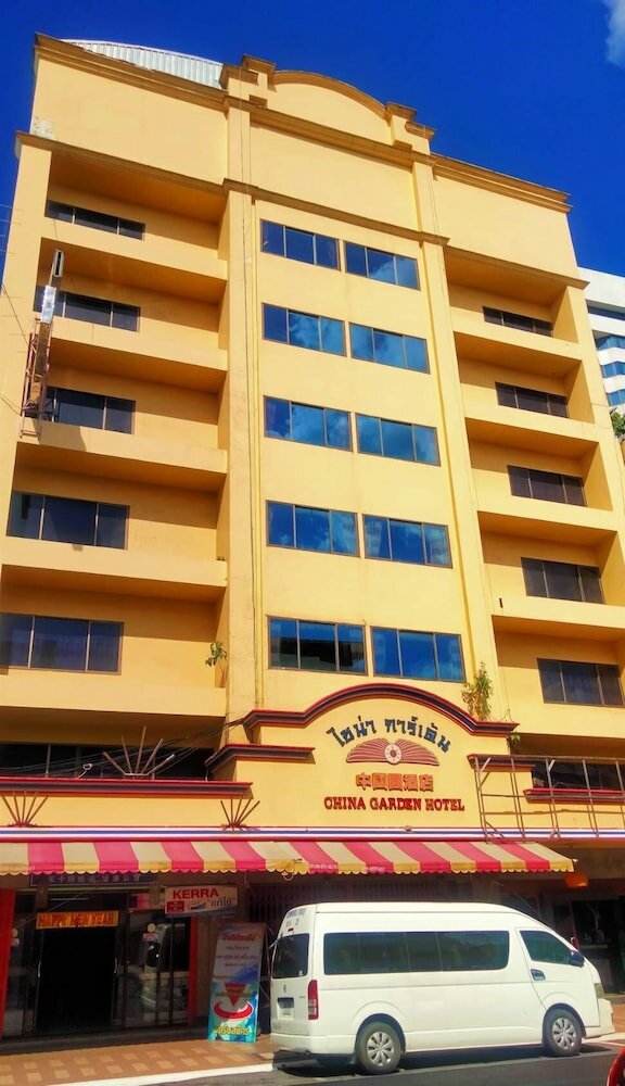 Фото отеля 1