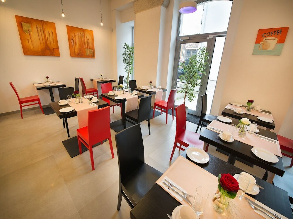 Фото Ea Business Hotel Jihlava