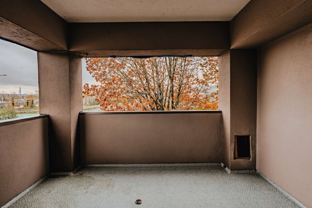 Фото SureStay Plus Hotel by Best Western Coquitlam