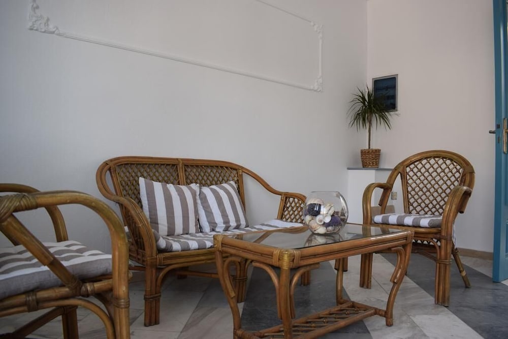 Фото Kalimera Studios and Apartments