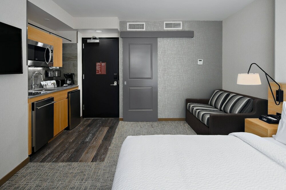 Фото TownePlace Suites by Marriott New York Manhattan