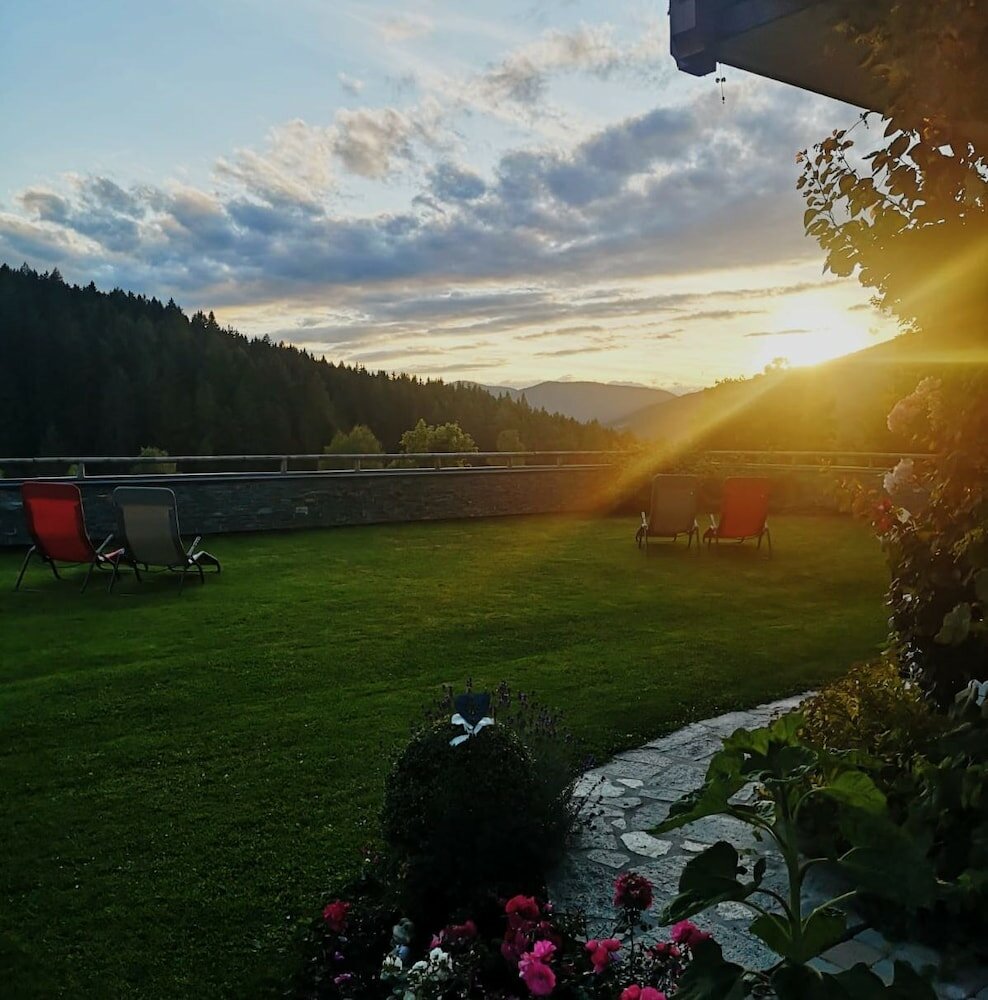 Фото Frühstückspension – B&b Elisabeth Radstadt