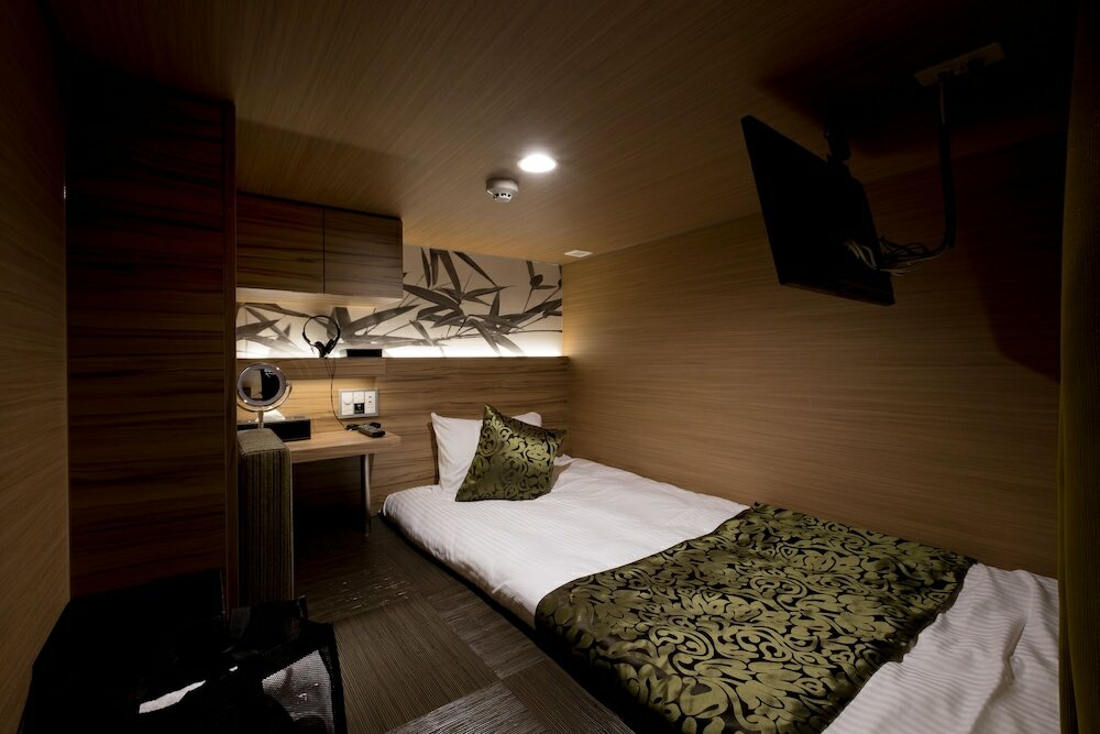 Фото Hotel Cargo Shinsaibashi