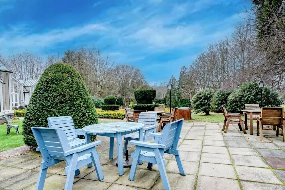 Фото The Landmark Hotel and Leisure Club