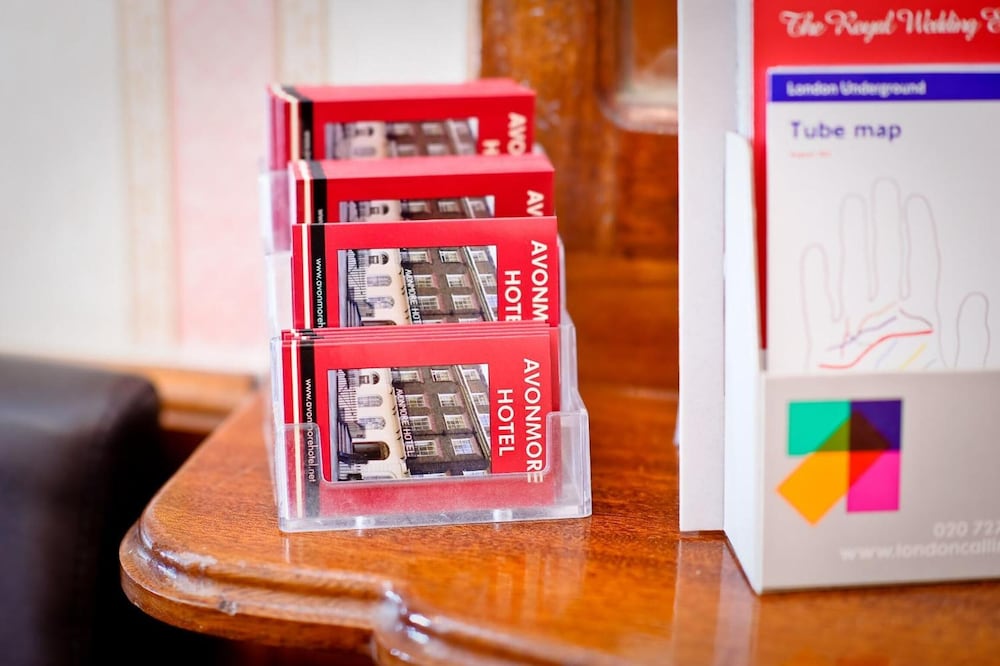 Фото Avonmore Hotel Cartwright Gardens