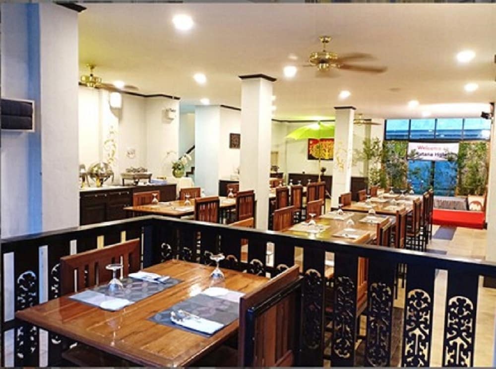 Фото Ratana Hotel