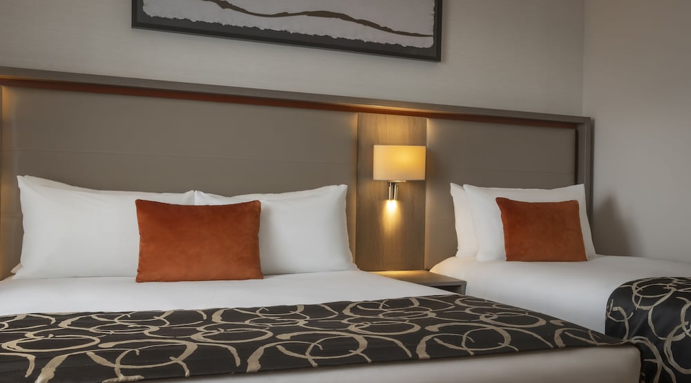 Фото Clayton Hotel Dublin Airport