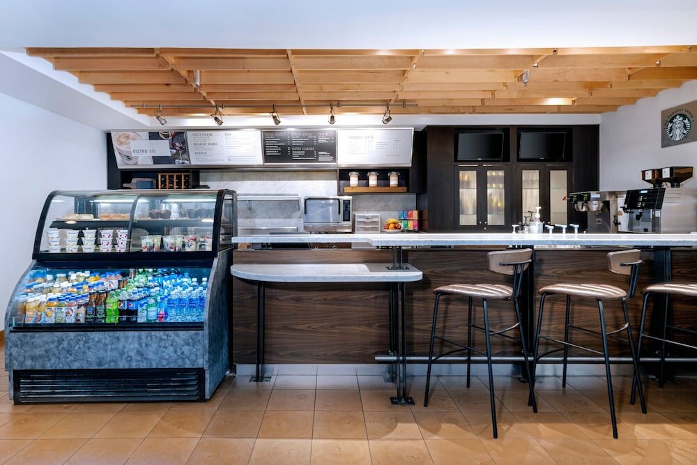 Фото Courtyard by Marriott Tampa North/I-75 Fletcher