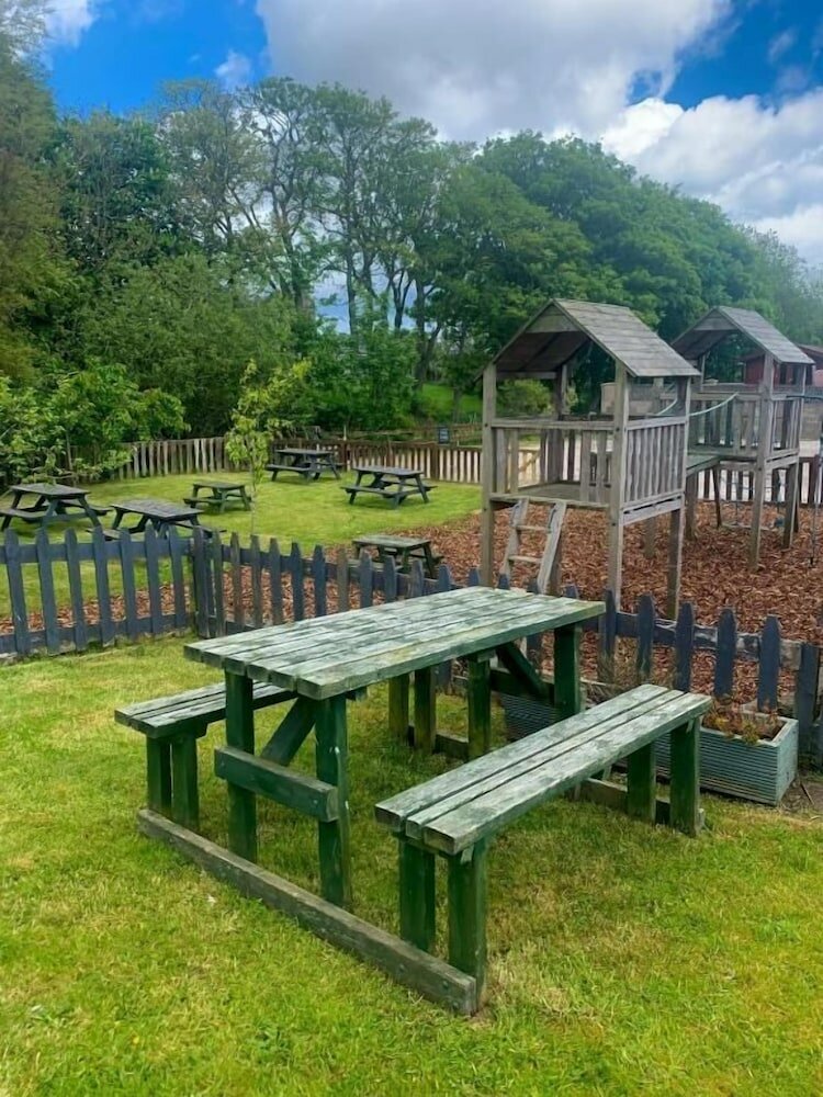 Фото Newburgh Inn