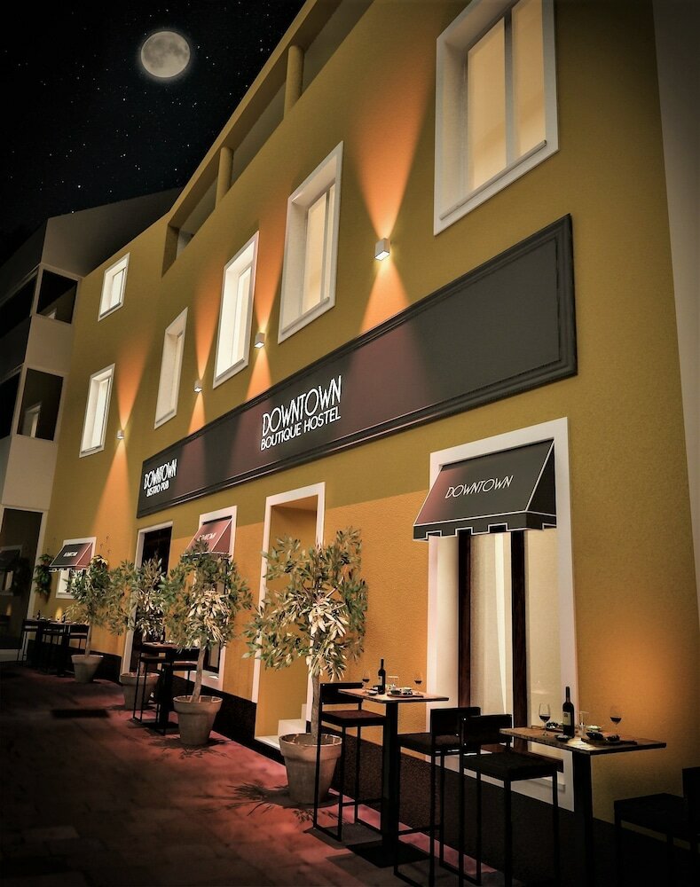 Фото Downtown Boutique Hostel