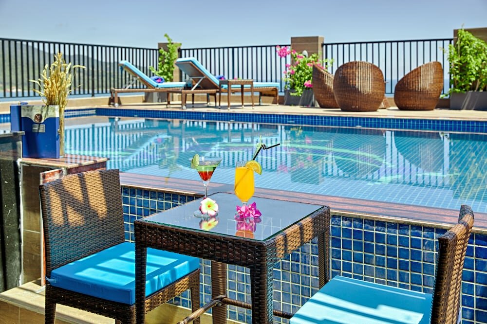 Фото Seashore Hotel & Apartment