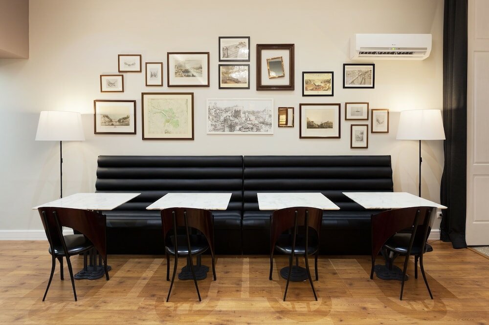 Фото B The Guest Downtown