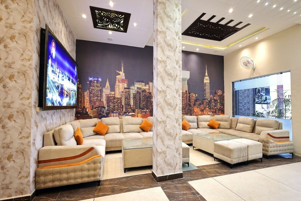 Фото Hotel Karan Residency