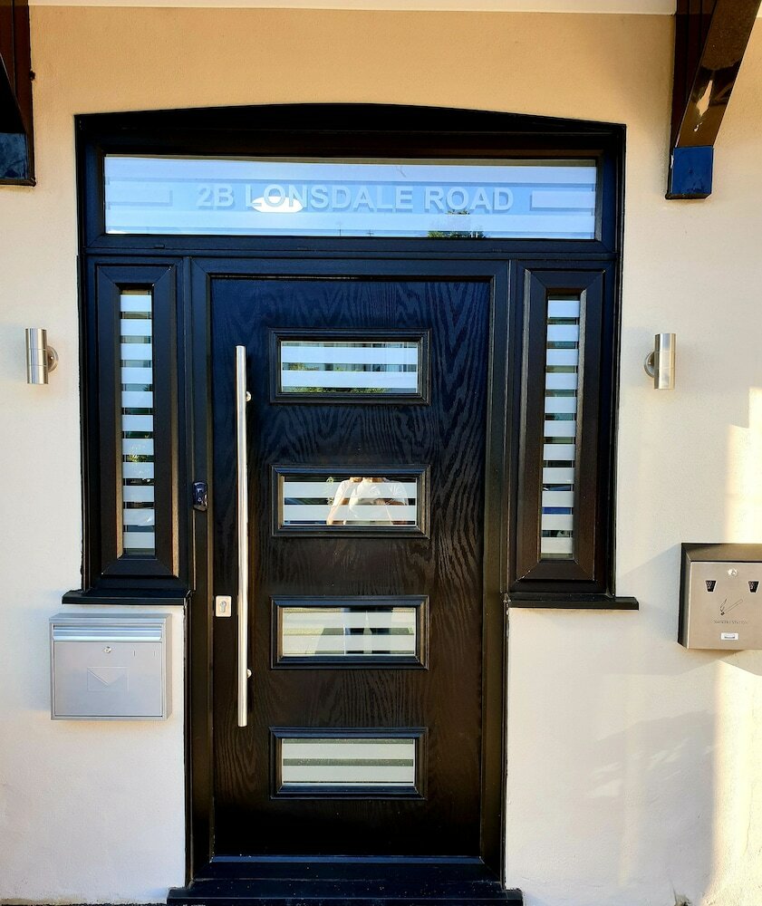 Фото Wanstead Hotel