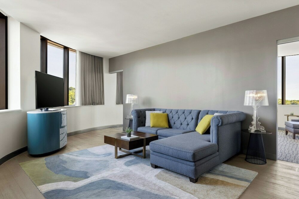 Фото The MC, Autograph Collection