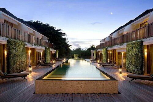 Внешний вид отеля Kupu Kupu Jimbaran Beach Club & SPA by Loccitane в Джимбаране, фото 1