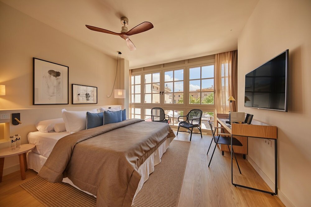 Фото Mon Boutique Hotel