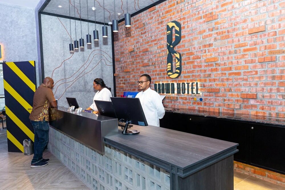 Фото Brown Hotel