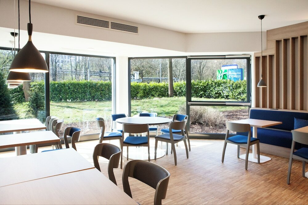 Фото Holiday Inn Express Neunkirchen