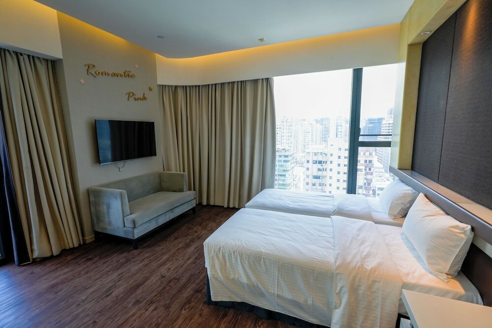 Фото Epoch Hotel