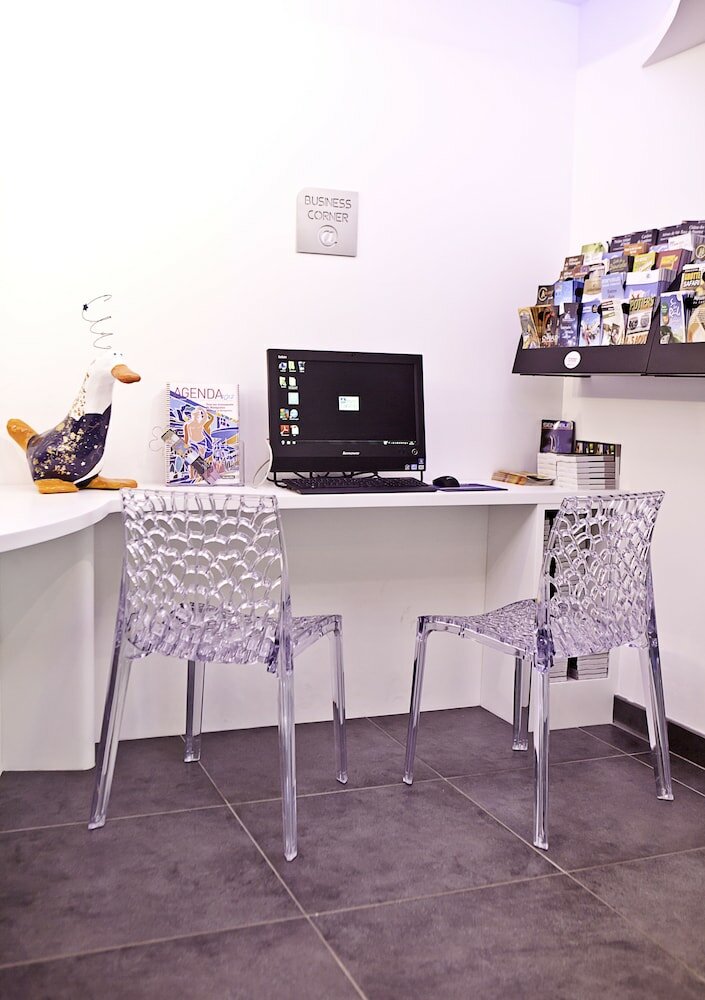 Фото Privilège Hôtel & Apparts Eurociel Centre Comédie