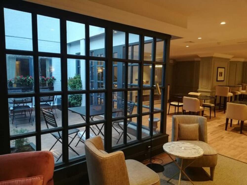 Фото Hotel Avenue Louise Brussels Trademark Collection by Wyndham