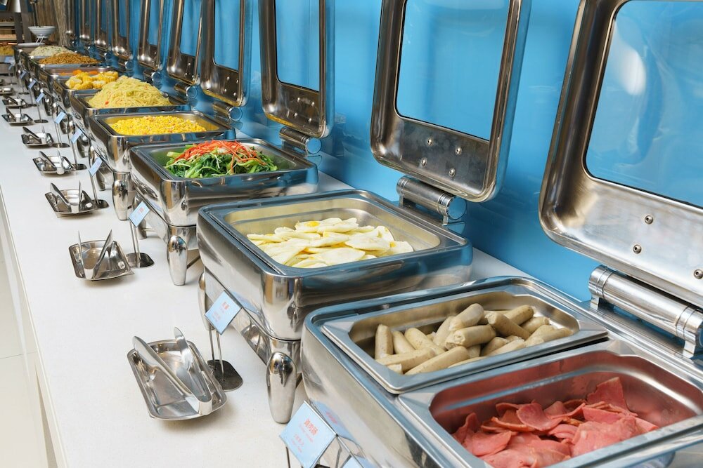 Фото Holiday Inn Express Dalian City Center