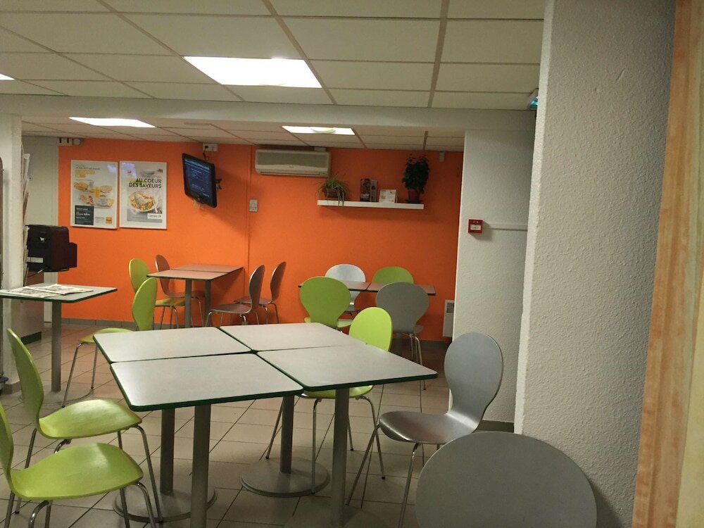 Фото Premiere Classe Saint Etienne Nord - Villars