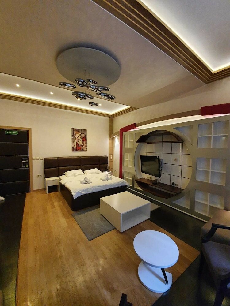 Фото Privilege Suites by Central Park