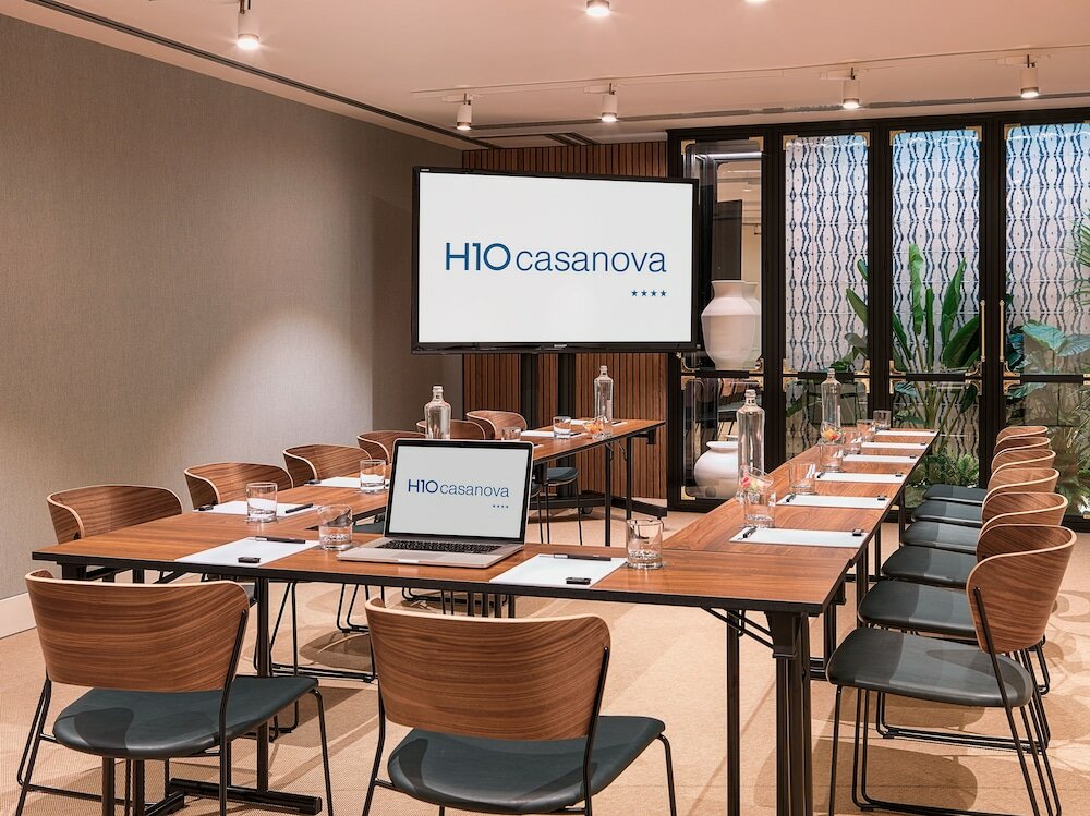 Фото H10 Casanova