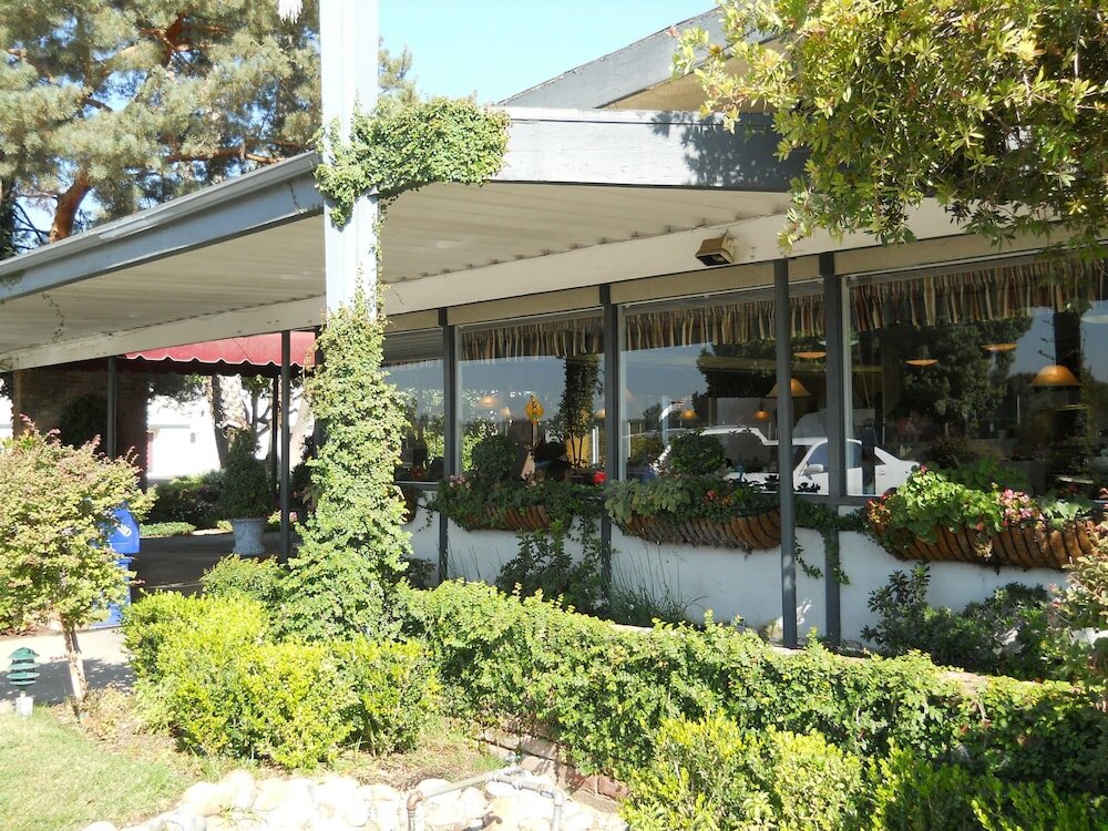 Фото Lamp Liter Inn