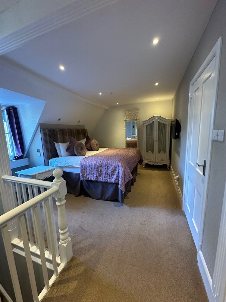 Фото Langtry Manor Hotel