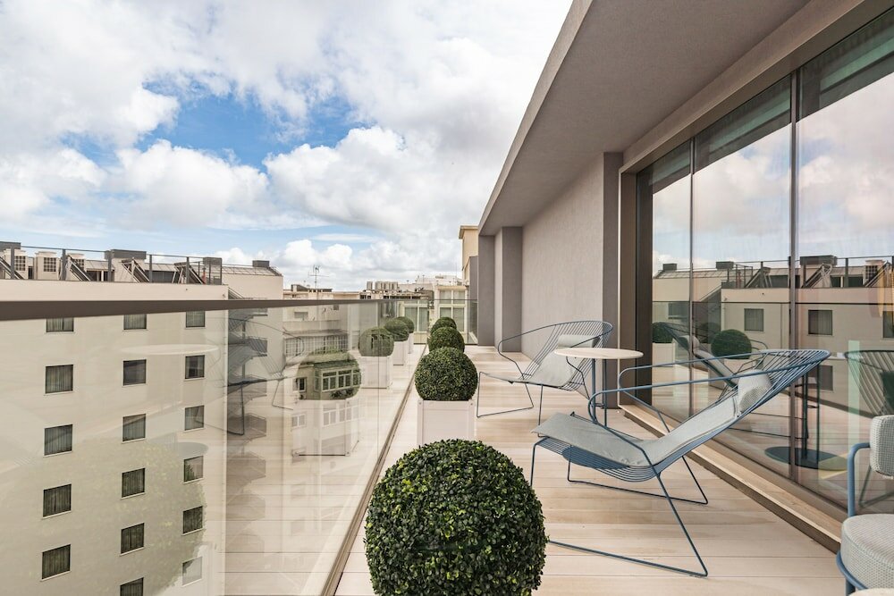 Фото Luster Hotel