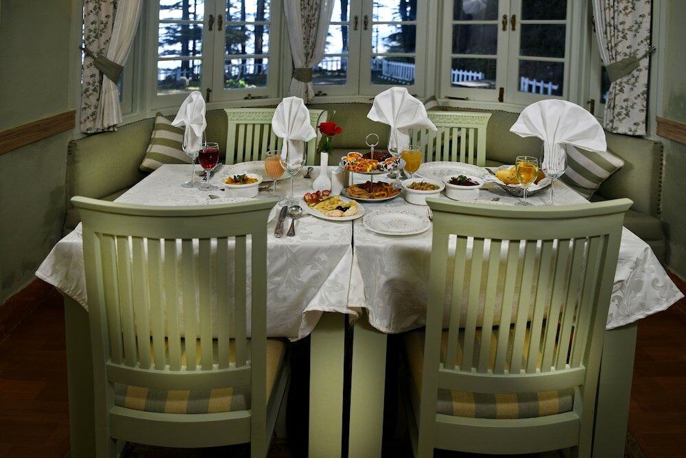 Фото Brij Villa, Dalhousie - A Colonial Luxury Retreat