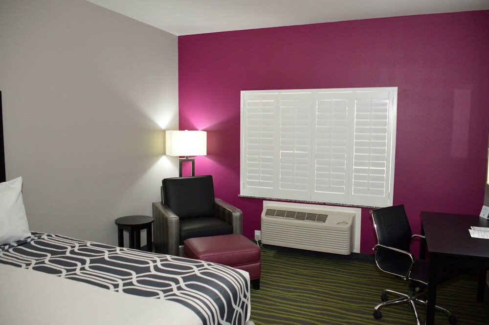 Фото Best Western Plus Dilley Inn & Suites