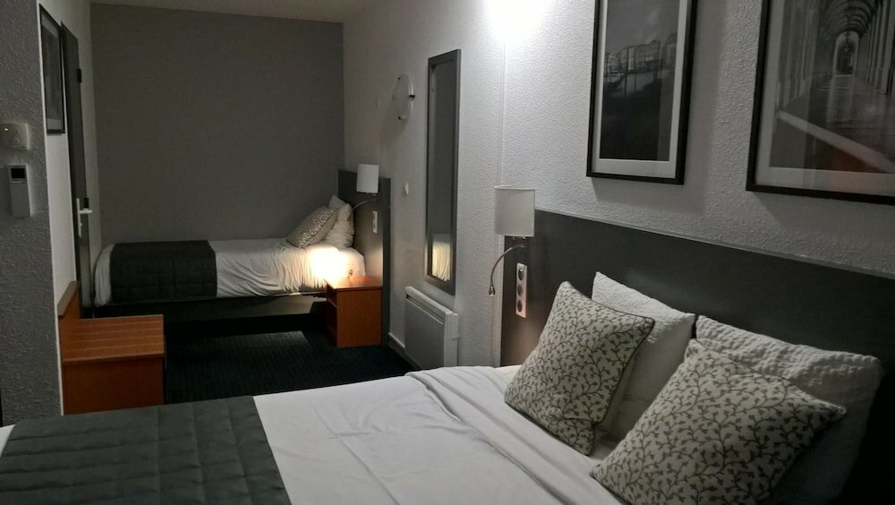 Фото Hotel Tambourin