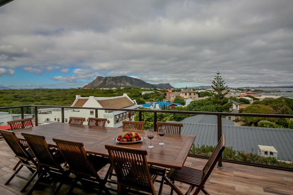 Фото White Shark Guest House