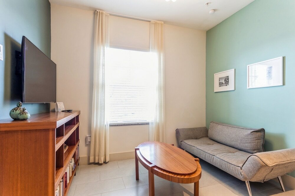 Фото Kasa El Paseo Miami Beach