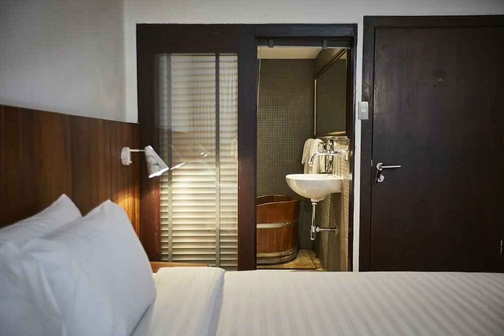 Фото Luxx at Silom