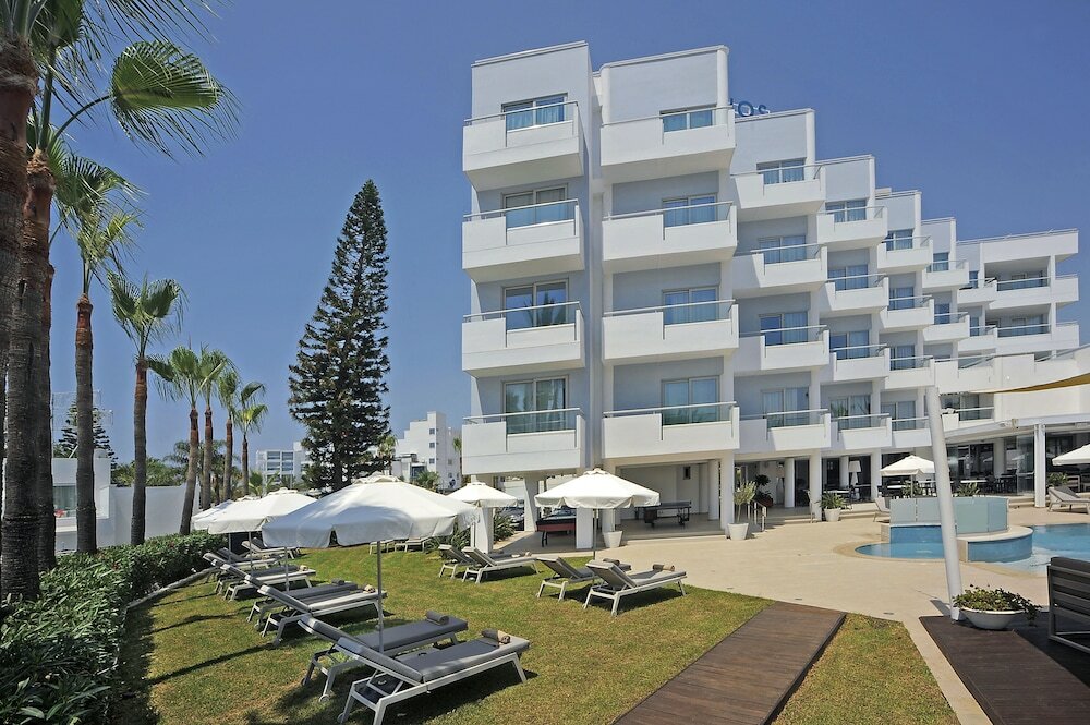 Фото Okeanos Beach Boutique Hotel