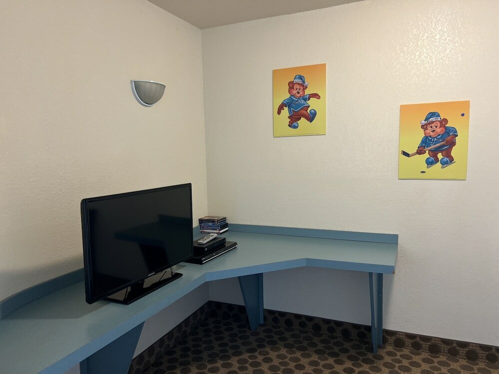 Фото Travelodge by Wyndham Drumheller