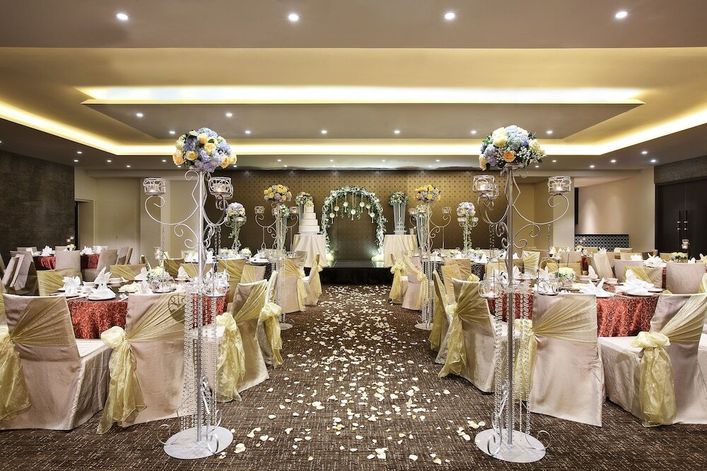 Фото Village Hotel Katong