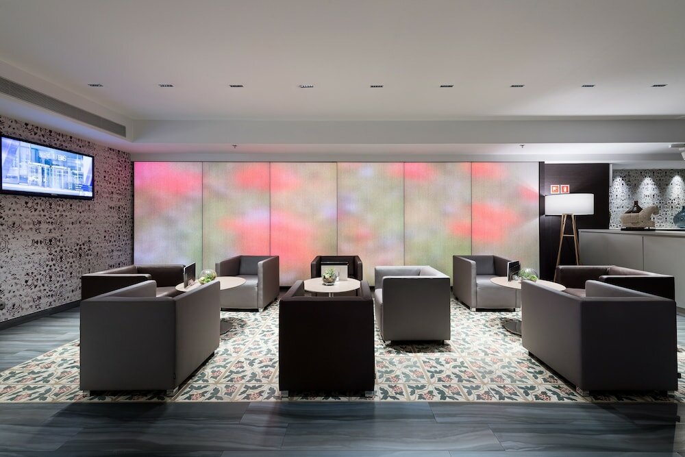 Фото Catalonia Square