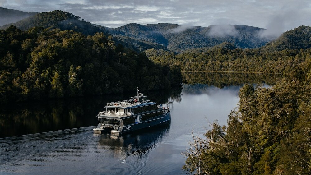 Фото Strahan Village