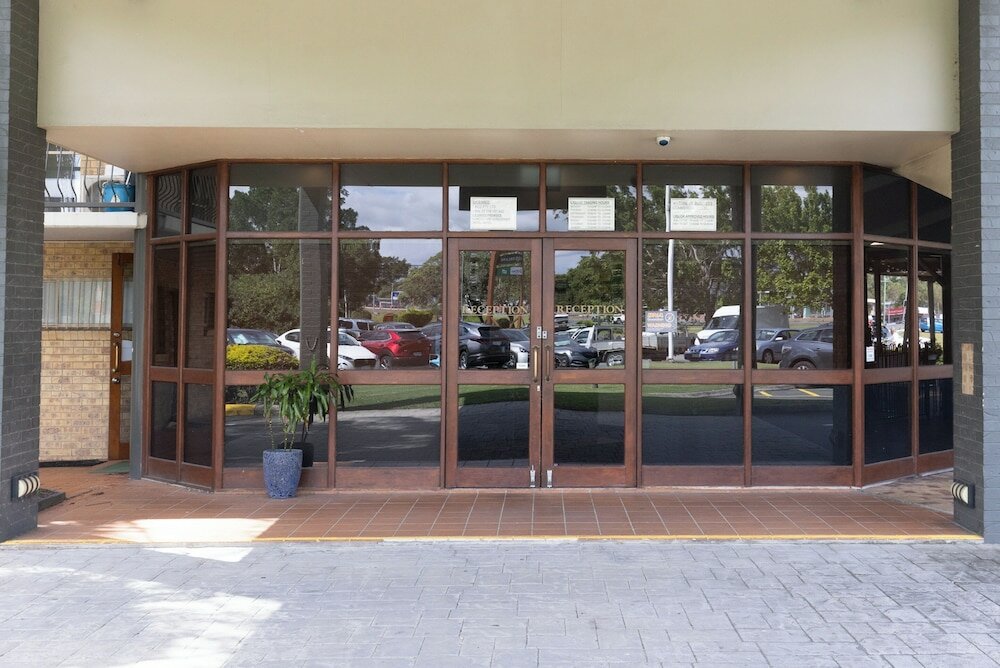 Фото Sundowner Hotel Motel